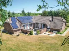 Awesome Home In Oksbøl With Sauna