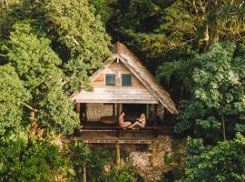 Treetops BnB & Bungalows，位于维拉港的酒店