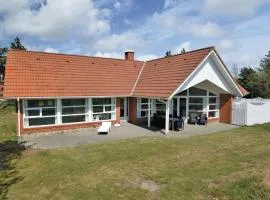Amazing Home In Blåvand With Sauna