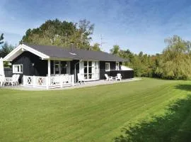 Stunning Home In Vejby With Wifi