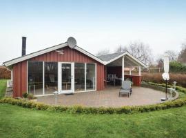 Three-Bedroom Holiday Home In Hejls，位于海耶斯的酒店