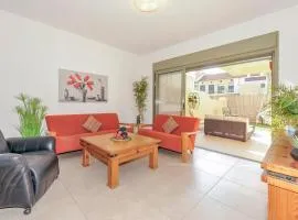 Family-Friendly Apartment in Zichron Yaakov