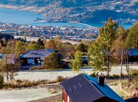 Cabin with great view close to town and ski area，位于利勒哈默尔的山林小屋