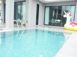 The Chaleur Pool Villa，位于梭桃邑的酒店