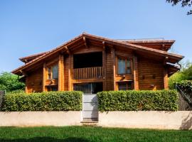 Hotel Somlom - ECO Friendly Montseny，位于圣伊斯特维-德帕劳托德拉的酒店