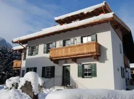 Bacherwiese Penthouse by Alpine Host Helpers