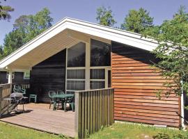 Rubinsøen Skovhus，位于海斯勒的酒店