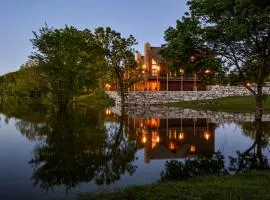 Luxury Lakefront Chalet Resort 2 Pools FREE Amenities Dock MiniGolf Waterslide