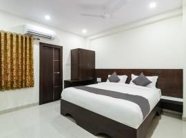Sri Raghavendra Inn，位于维沙卡帕特南的酒店