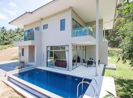 2 Bedroom Duplex Pool Villa A SDV005-By Samui Dream Villas，位于湄南海滩的宠物友好酒店