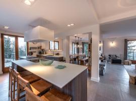 Unique Chalet avec vue a 360 degres - LLA Selections by Location Lac Annecy，位于杜萨尔的酒店
