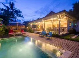 Scallywags Joglo Villa