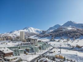 Hotel Gran Roc，位于塞斯特雷的酒店