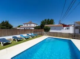 Casa Carlos con Piscina Privada en Conil