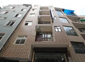 Hotel Golden Pond，位于锡尔瓦萨的酒店