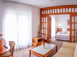 Hotel Integra，位于多博伊的酒店