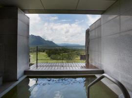 妙义绿色酒店，位于Tomioka的酒店