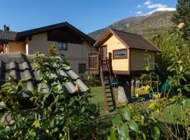 Lo Sherpa Holiday Home
