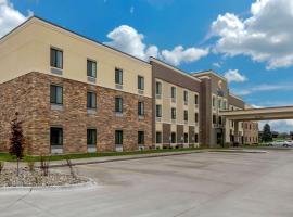 Comfort Inn & Suites Ames near ISU Campus，位于埃姆斯的酒店