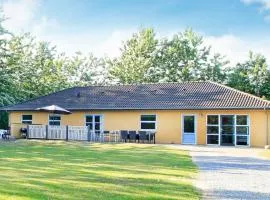 12 person holiday home in H jslev