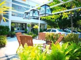 海尼斯特别墅酒店 - 奥拉加达姆 - 斯里佩鲁姆布杜尔