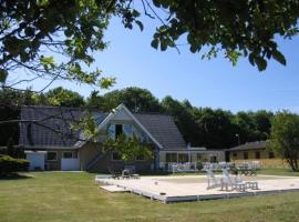 Kragenæs Inn，位于Torrig的酒店