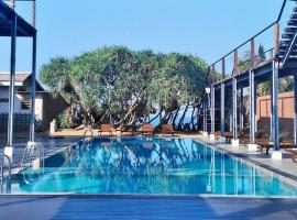 Saprin Beach Resort，位于乌斯维塔克伊亚瓦的酒店