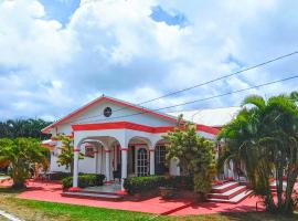 Sunny Palm Villas，位于圣卢西亚国际机场 - UVF附近的酒店