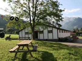 Mountain Lodge Backpackercamp，位于伦克的青旅