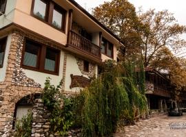 Семеен хотел Джамура，位于巴奇科伏的酒店