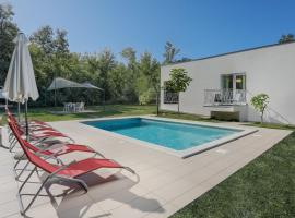 Holiday Home Forest Fairy by Interhome，位于拉莎的酒店