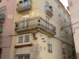 APARTAMENTS IMPRO，位于埃布罗河畔莫拉的酒店