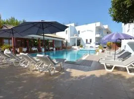 Perla Marina Aparthotel