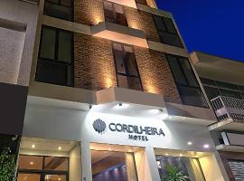 Cordilheira Hotel，位于塞拉内格拉Circuit of Conventions Centre of Municipal Balneary of Waters附近的酒店