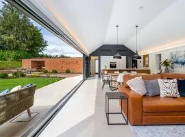 The Barn : Luxury Indoor/Outdoor Countryside Bliss