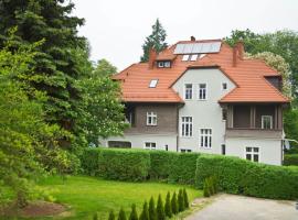 Villa Lessing，位于波兰尼卡-兹德鲁伊的精品酒店