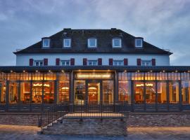 Brauerei Gasthaus Lohhof im Münchner Norden, direkt an der S1, nähe vom Flughafen, Zentrum, A92, Allianz Arena, Ruderregatta und Schießanlage G- Hochbrück entfernt, Internationale Küche，位于乌特斯克雷斯海姆的酒店