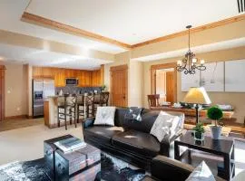 Cozy ski-in/ski-out Northstar Village Residence - Big Horn 408