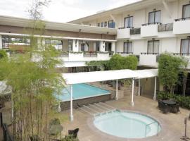 Mansion Garden Hotel，位于奥隆阿波的酒店