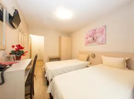 Family Hotel Madrid，位于索菲亚机场 - SOF附近的酒店