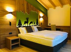 Fulun Mountain Lodge，位于Giustino的度假短租房
