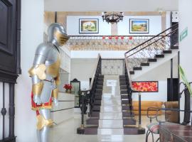 Hotel Colonial Plaza，位于布卡拉曼加帕洛内格罗国际机场 - BGA附近的酒店
