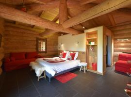马拉莫尔小木屋酒店，位于Chazey-sur-Ain的乡村别墅