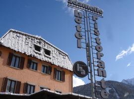 Hotel Adamello，位于泰穆的酒店