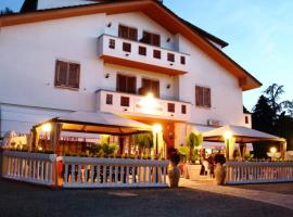 诺沃金朵雅酒店，位于阿奎泰尔梅的酒店