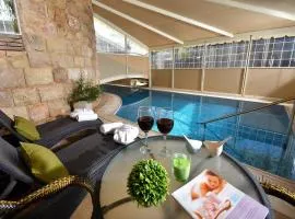 Elisheva Boutique Suite