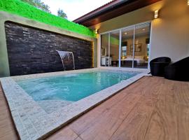 The Apex private pool villa Krabi，位于甲米镇甲米卡丁车赛道附近的酒店