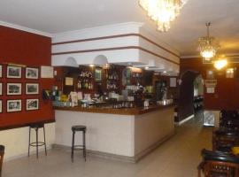 塞雷佐旅馆，位于瓜达卢佩的旅馆