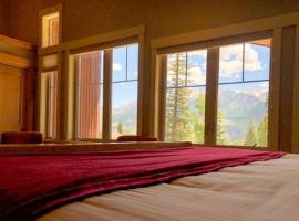 Alpenglow Five Bedroom Townhome townhouse，位于杜兰戈的酒店