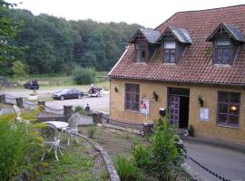 Frydendal Kro & Hotel，位于Helleved的酒店